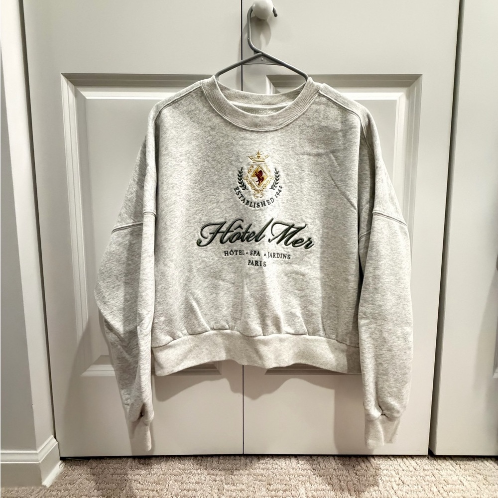 Abercrombie & Fitch Cream Sherpa-Lined Crewneck